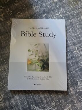 The Good and Beautiful Bible Study Notebook - White